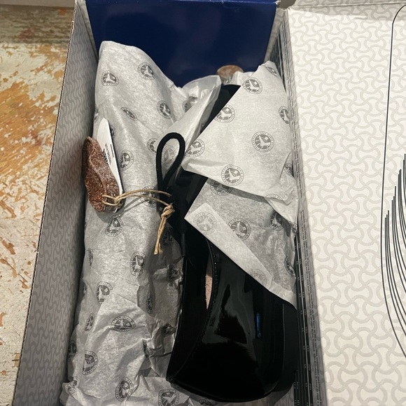 Birkenstock Saunders Womens Black Patent Lace-Up NWT NWB Shoes Size 36/5 - Picture 8 of 9